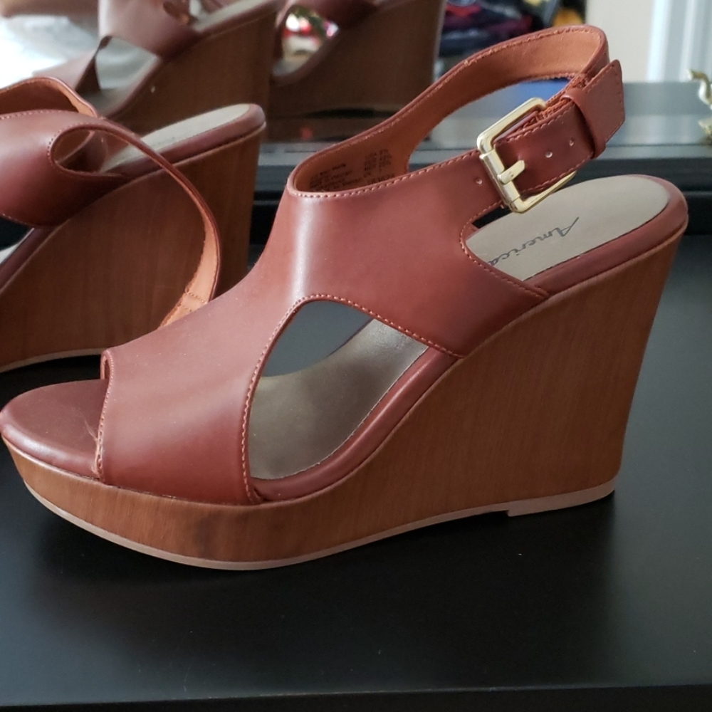 American Eagle wedges